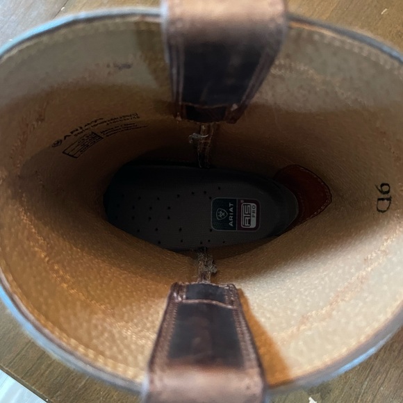 Ariat Heritage Roper - Distressed Brown - Picture 2 of 2